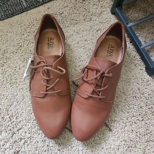 Women Lace up shoes